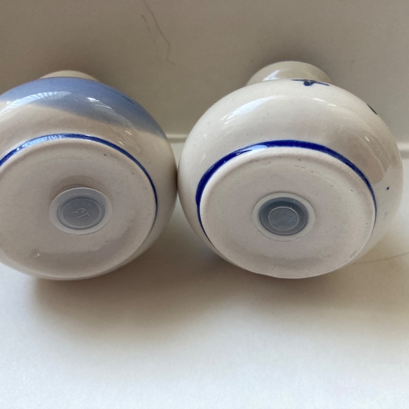 Delft Holland Blue & White Windmill Salt and Pepper Shakers – Hand-Paint - Picture 8 of 8